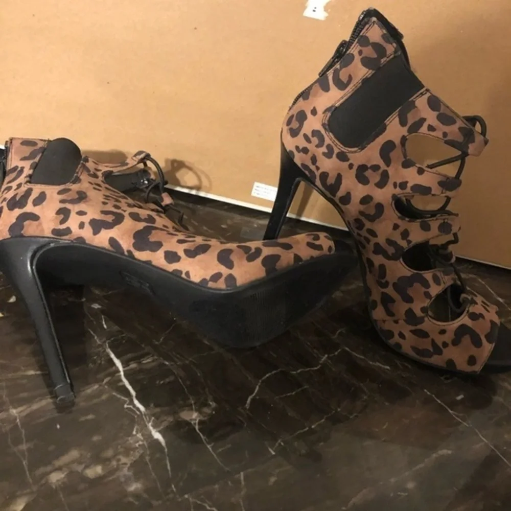 Jennifer Lopez Heels